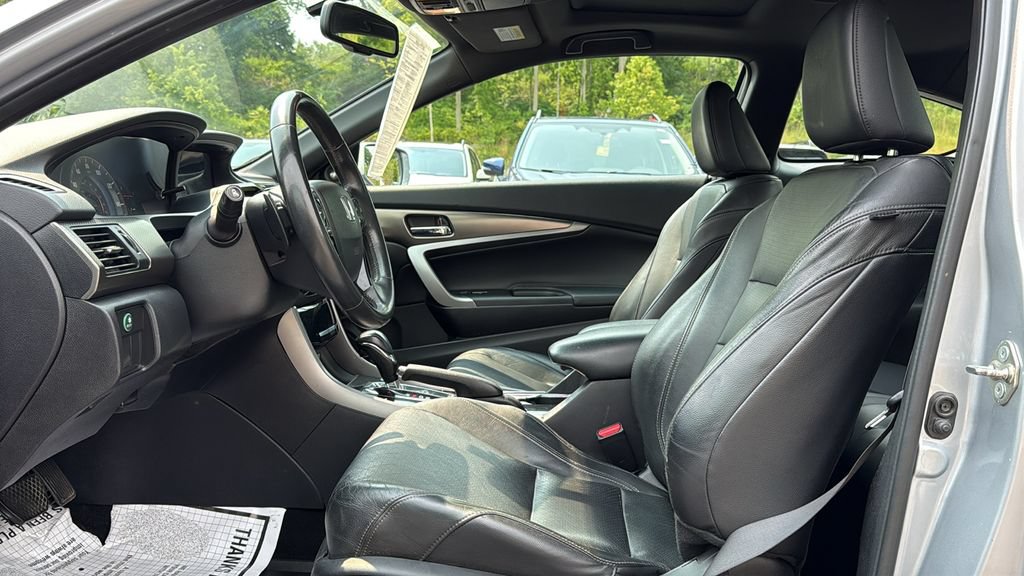 Used 2017 Honda Accord EX-L image 12
