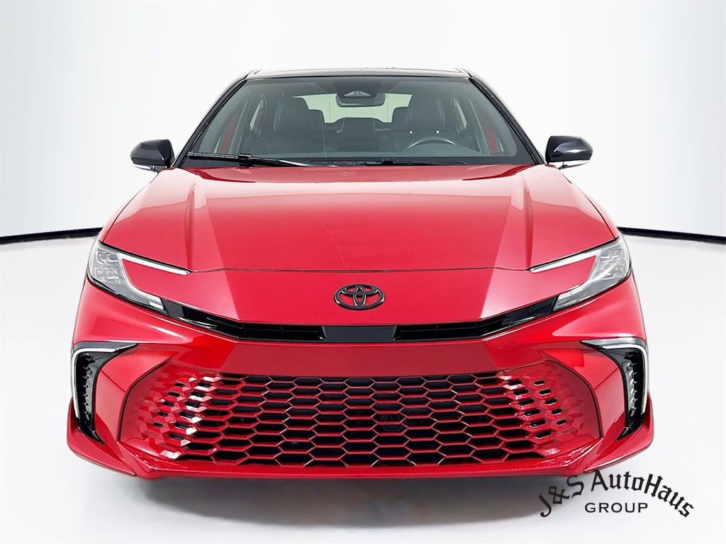 Used 2025 Toyota Camry XSE image 2