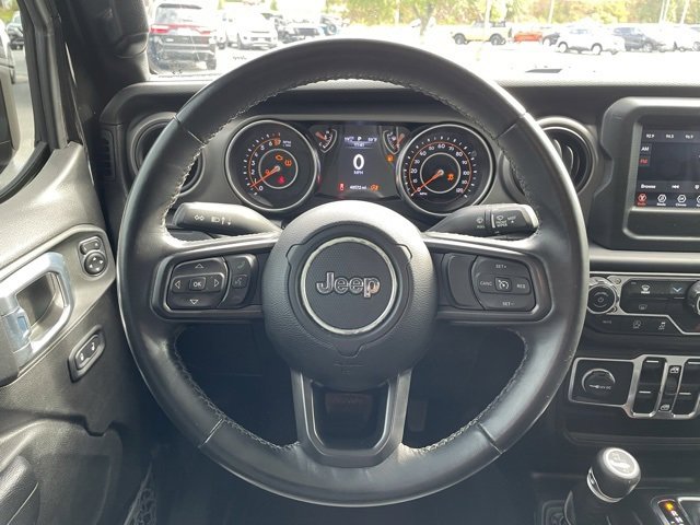 Used 2022 Jeep Gladiator Sport image 13