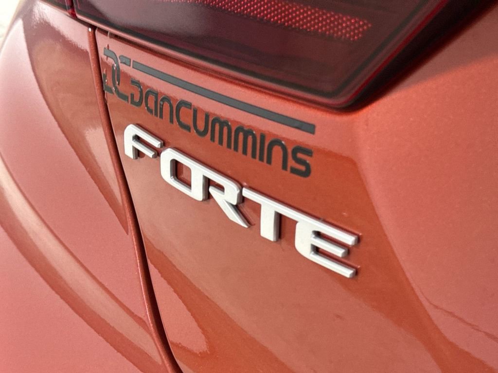 Used 2022 Kia Forte LXS FWD image 25