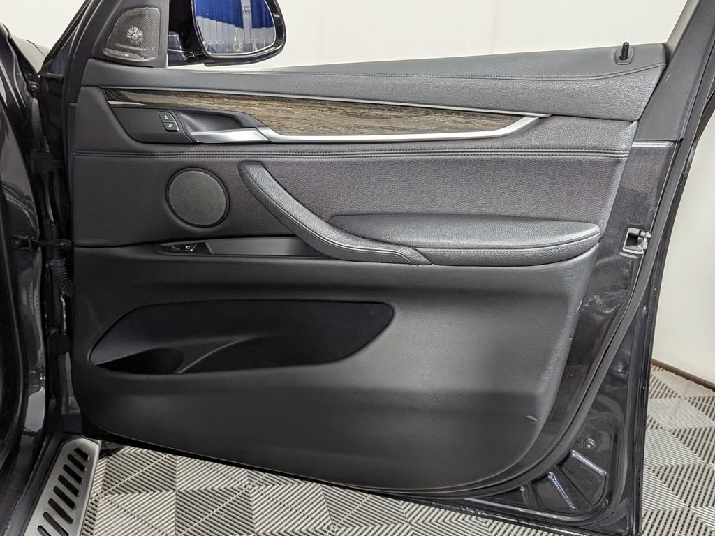 Used 2015 BMW X6 xDrive35i image 29