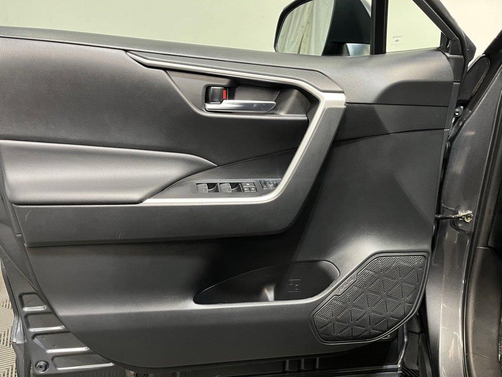 Used 2023 Toyota RAV4 XLE image 13