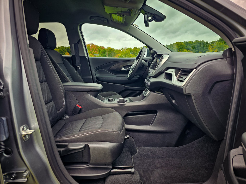 Used 2024 GMC Terrain SLE w/ Driver Convenience Package AWD/4WD image 40