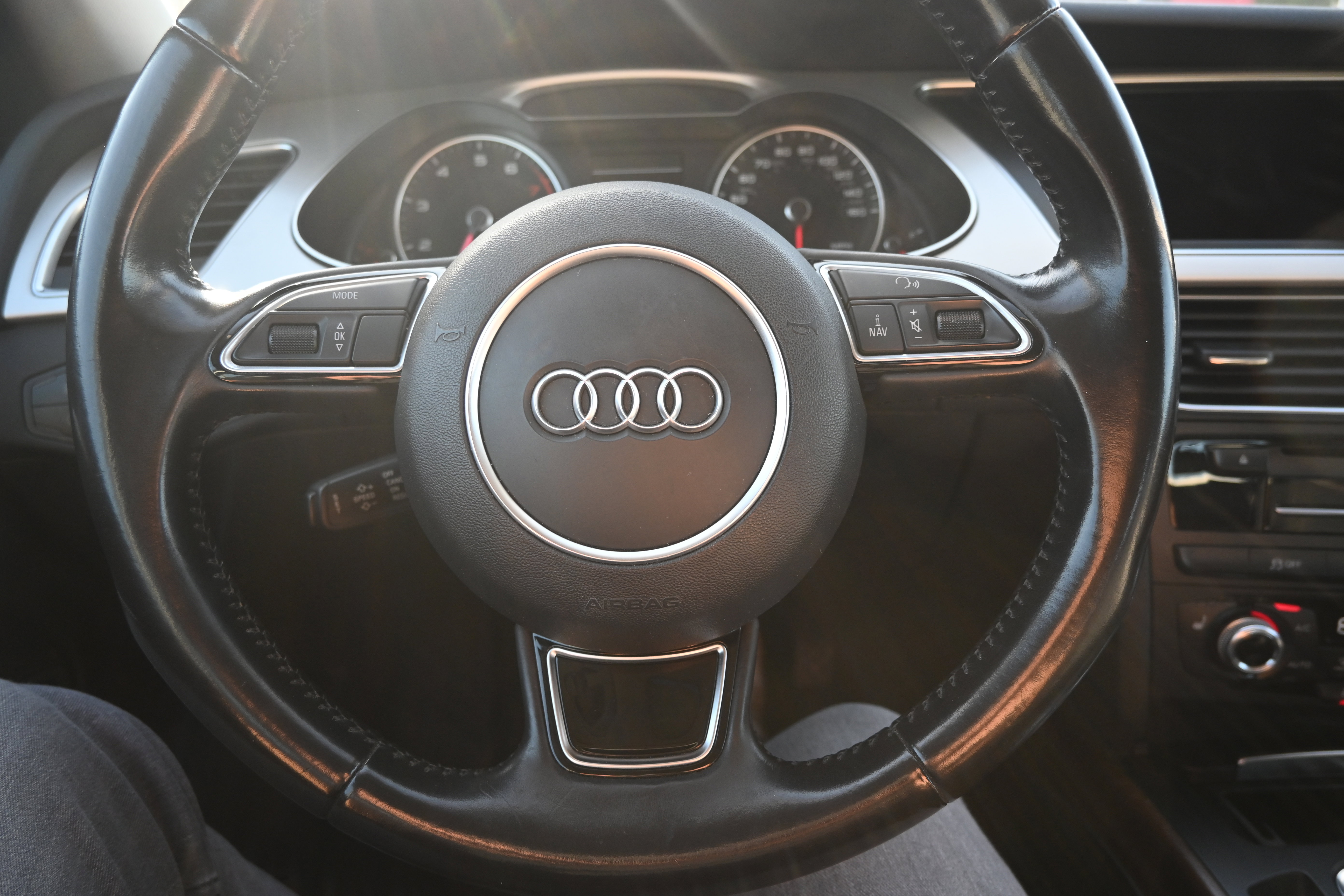 Used 2016 Audi A4 2.0T Premium w/ Audi MMI Navigation Plus image 31