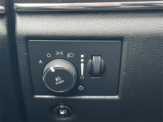 Used 2014 Jeep Grand Cherokee Limited image 20