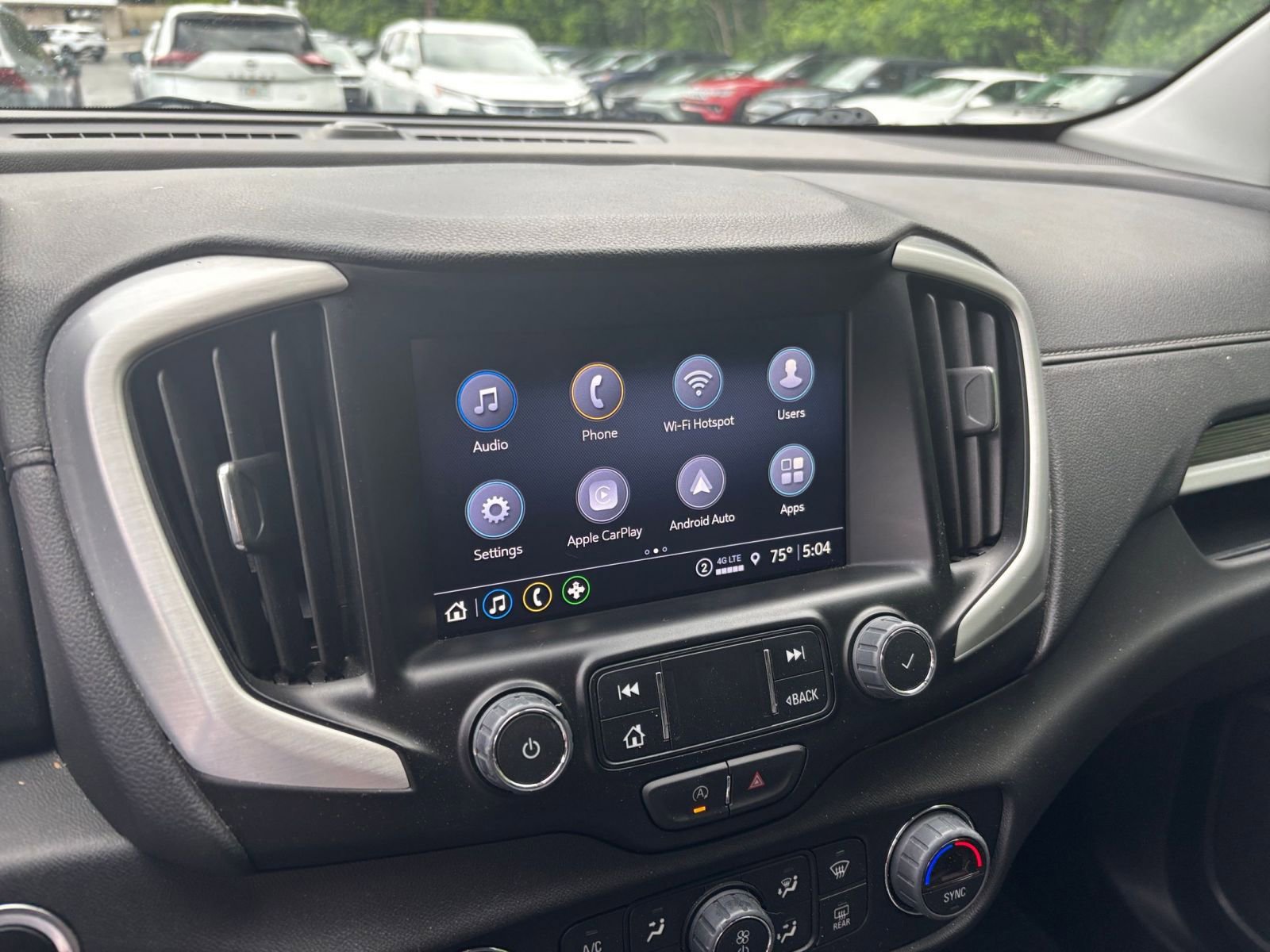 Used 2024 GMC Terrain SLT AWD/4WD image 17