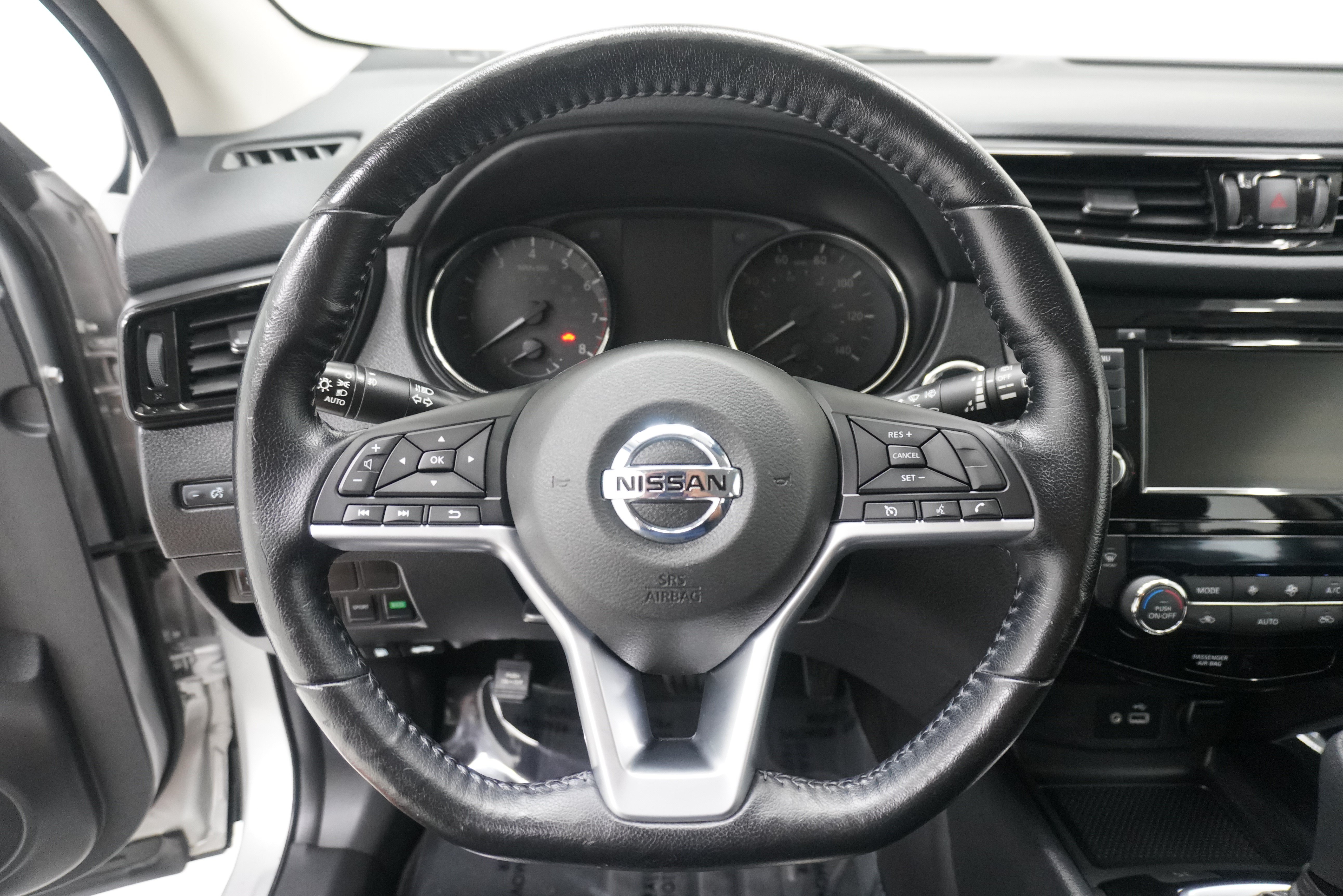 Used 2021 Nissan Rogue Sport SV FWD image 16
