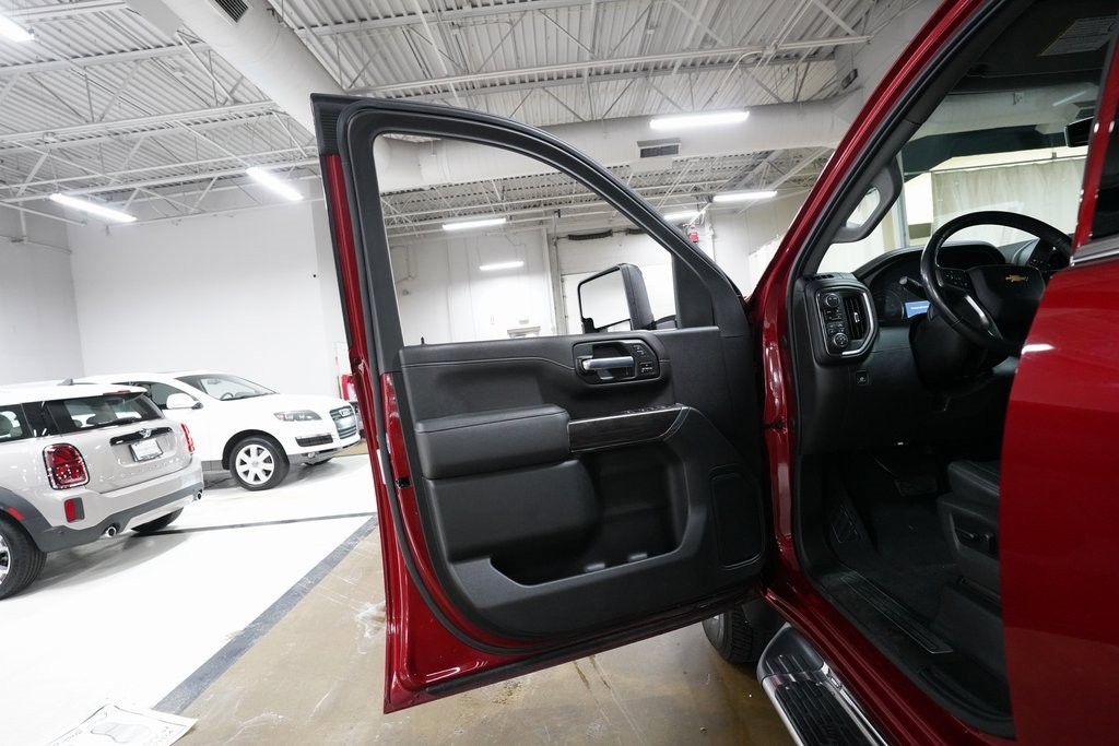 Used 2021 Chevrolet Silverado 2500 LTZ w/ LTZ Convenience Package image 27