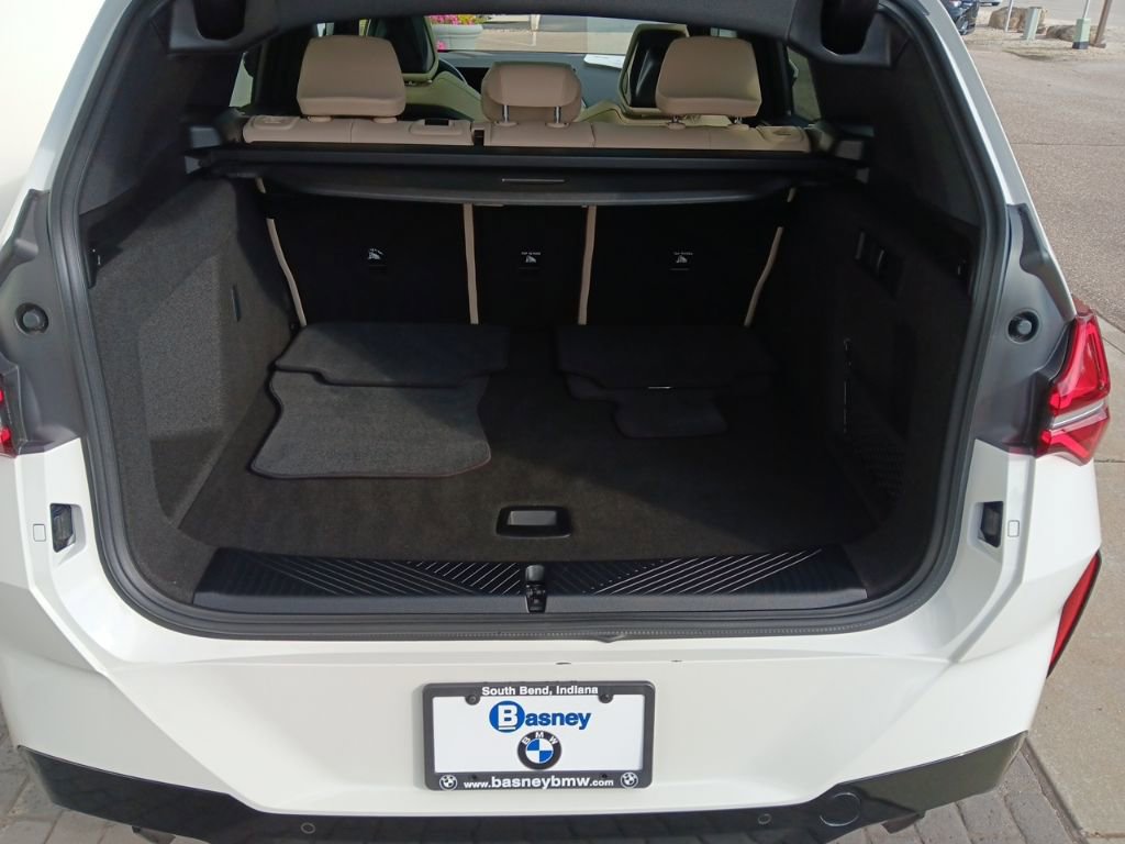 Used 2025 BMW X3 xDrive30i w/ M Sport Package image 7