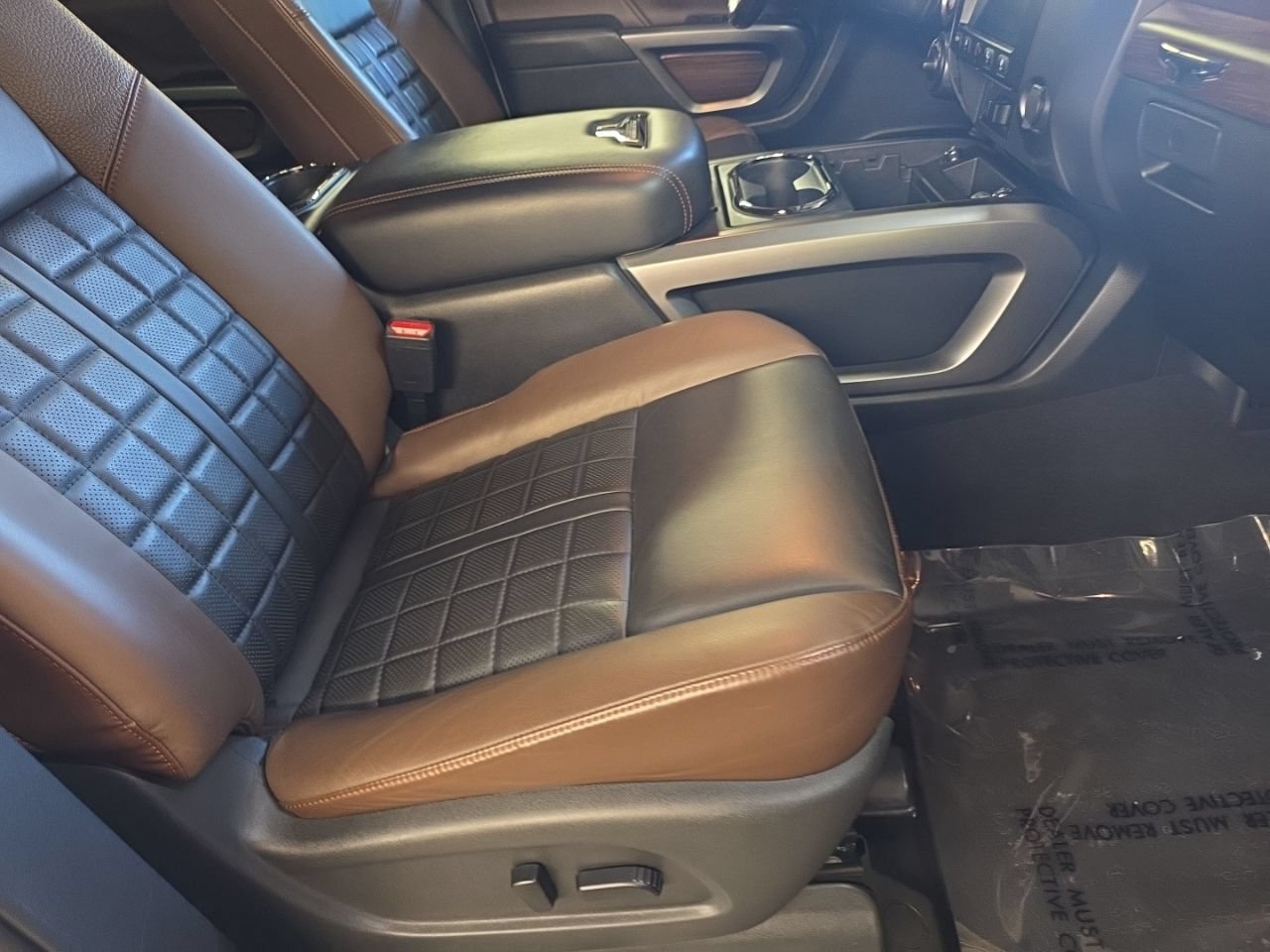 Used 2019 Nissan Titan Platinum Reserve w/ Platinum Utility Package AWD/4WD image 27