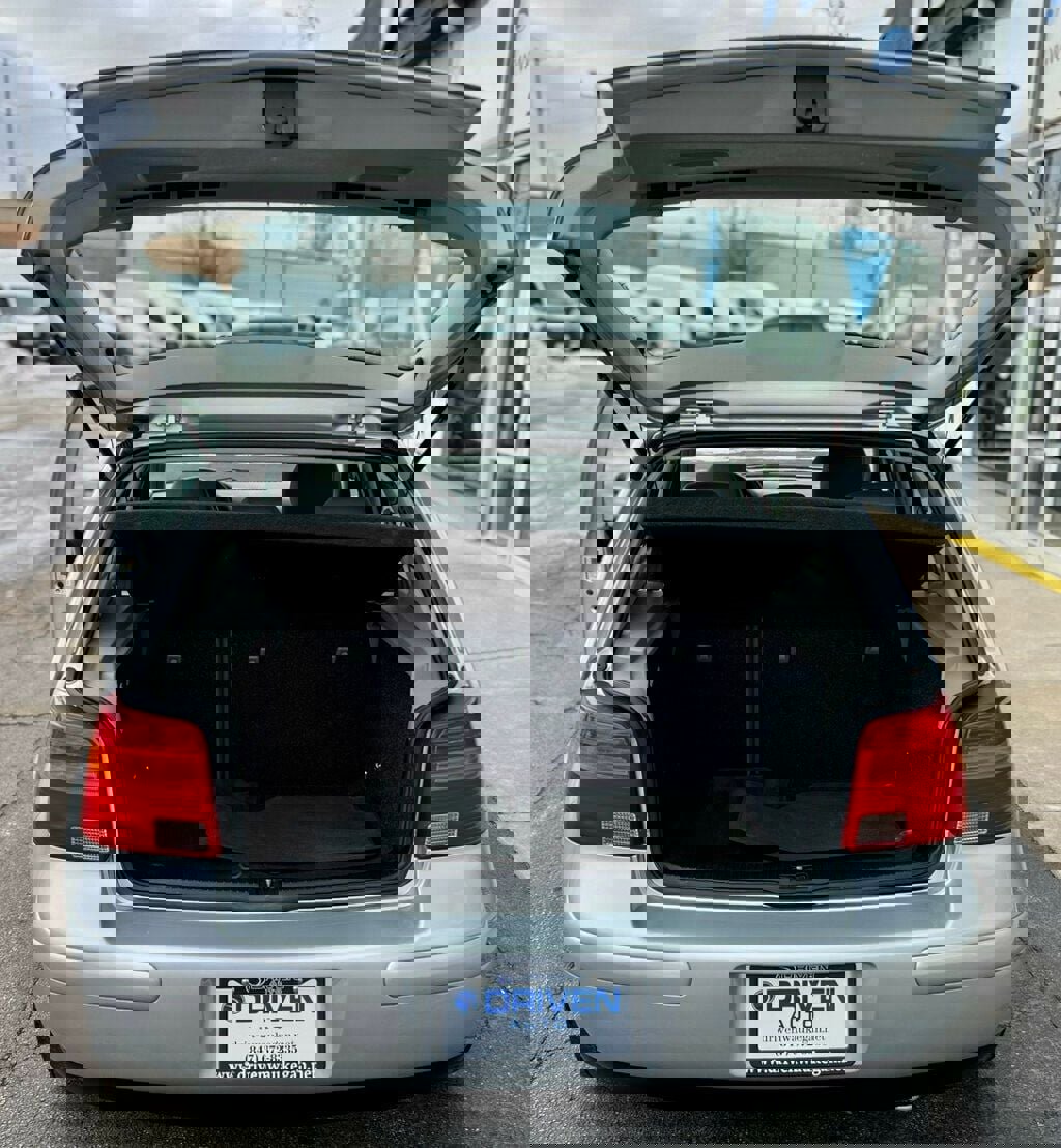 Used 2005 Volkswagen Golf GL image 10
