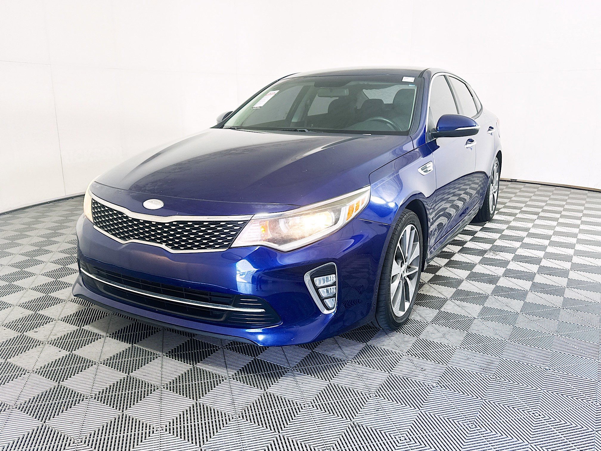 Used 2018 Kia Optima S w/ Option Group 020 FWD image 7