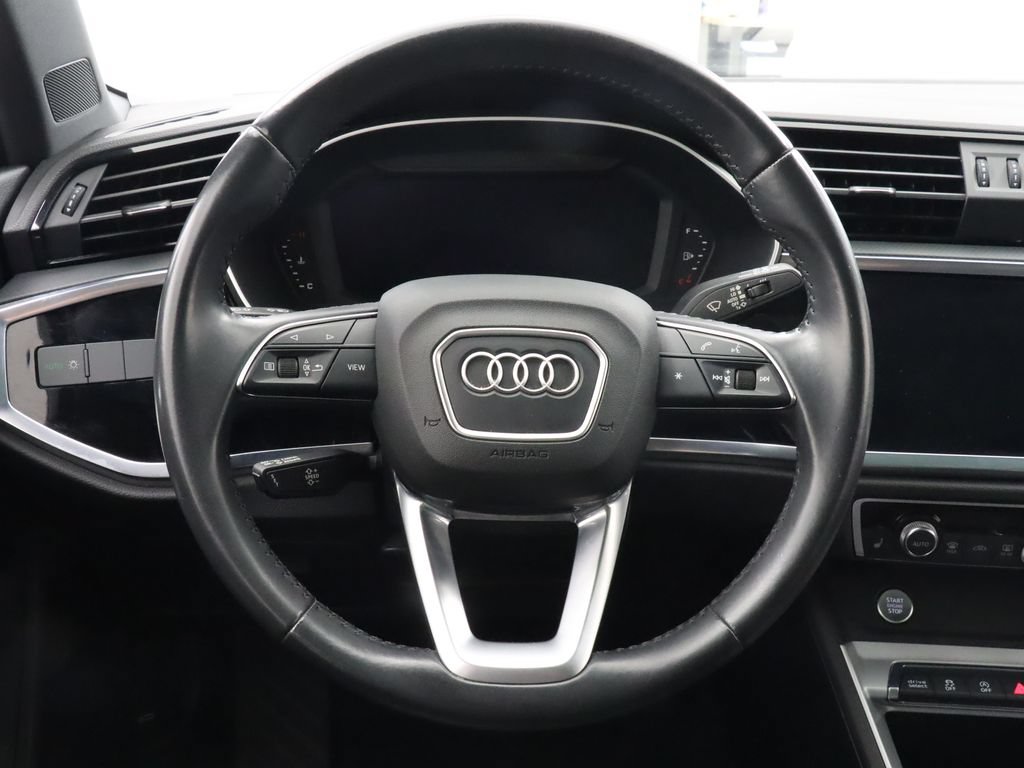 Used 2020 Audi Q3 2.0T Premium AWD/4WD image 17