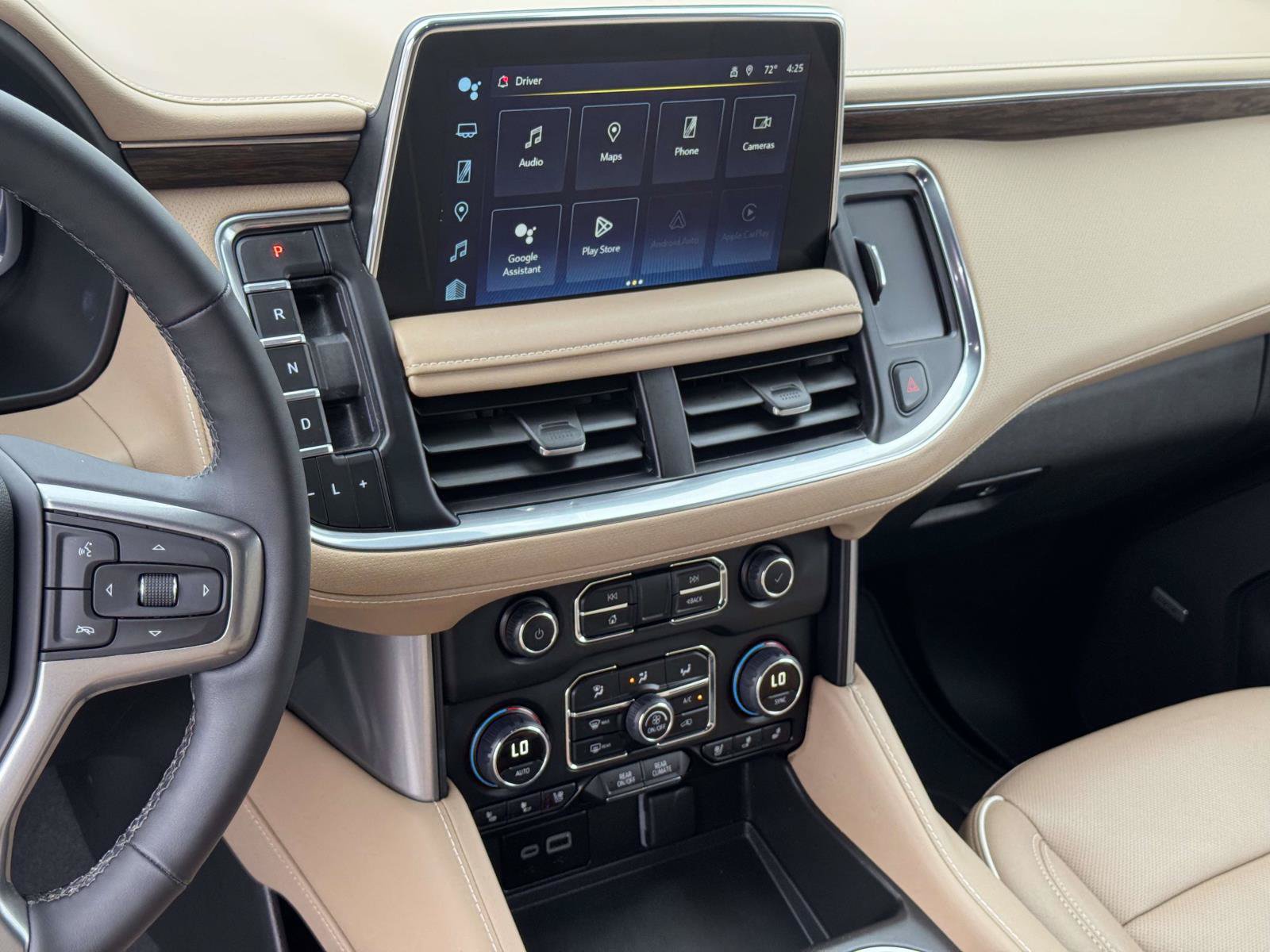 Used 2023 Chevrolet Tahoe Premier AWD/4WD image 3