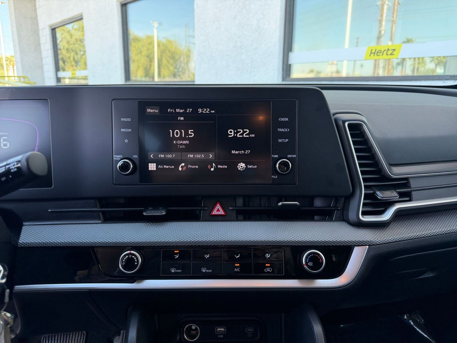 Used 2025 Kia Sportage LX image 17