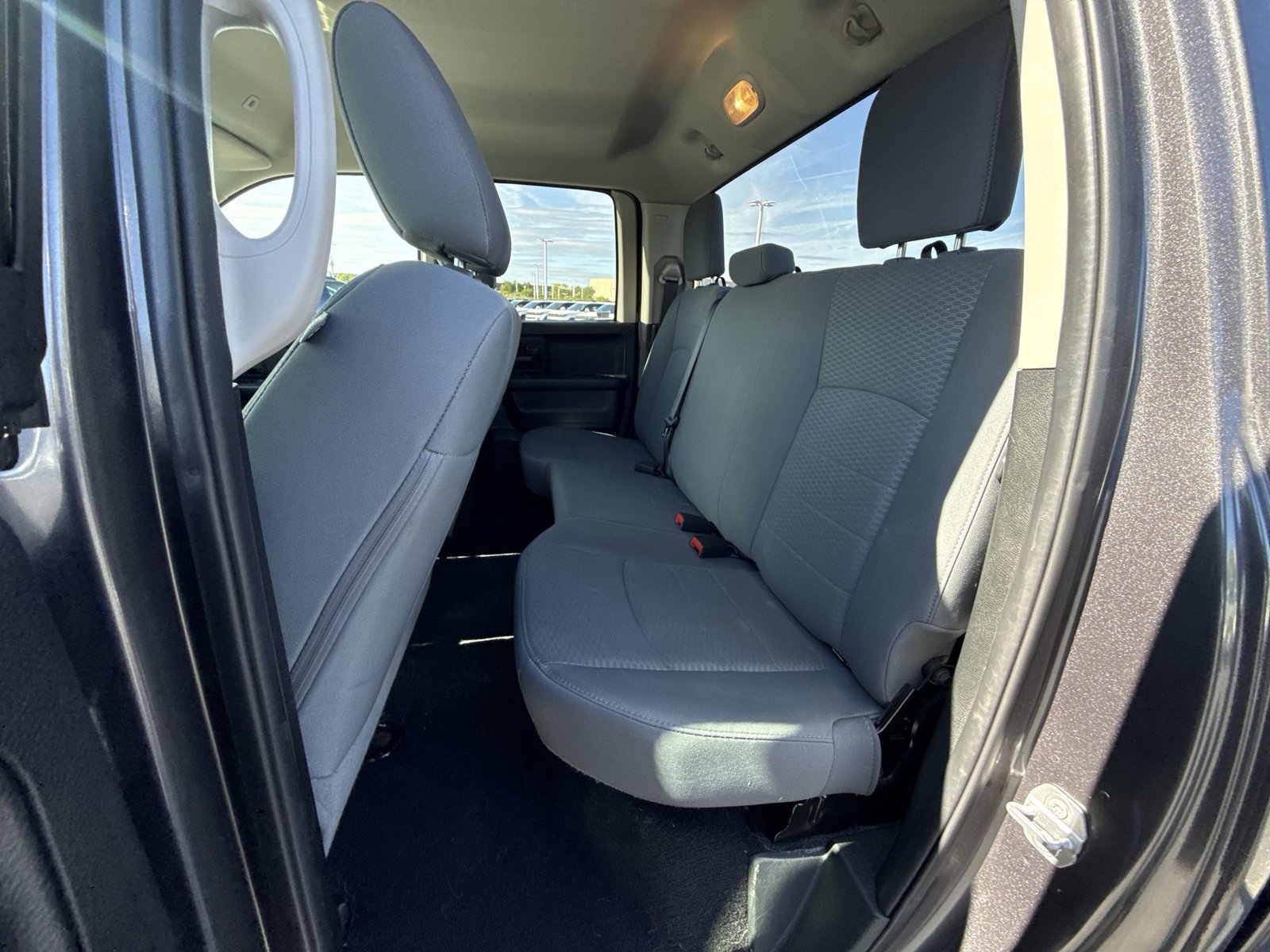 Used 2017 RAM 1500 Express AWD/4WD image 23