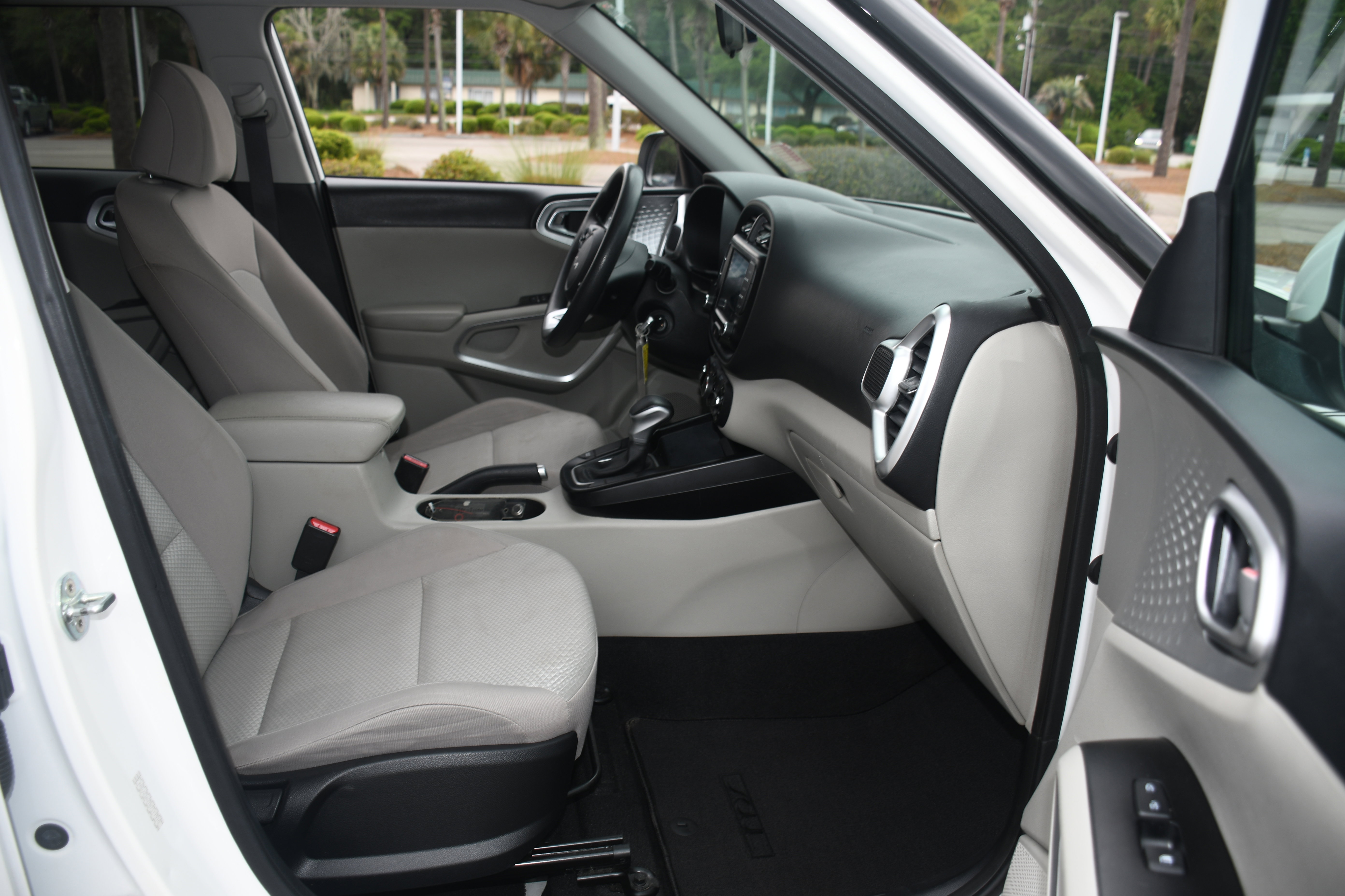 Used 2022 Kia Soul LX FWD image 19