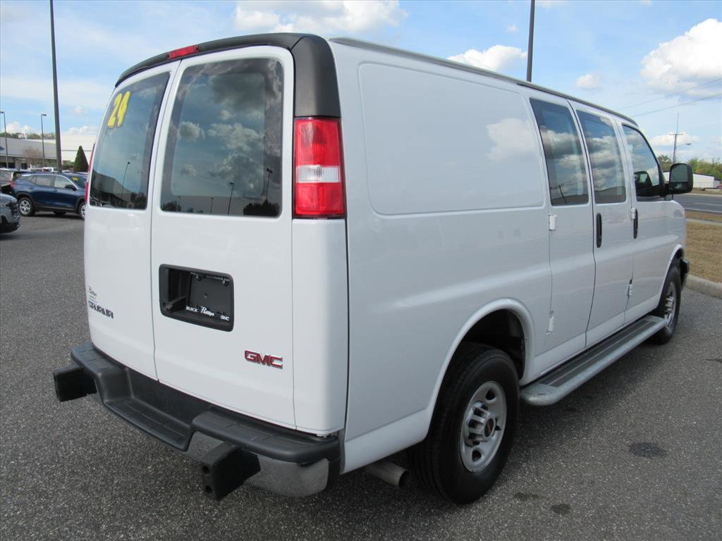 Used 2024 GMC Savana 2500 w/ Driver Convenience Package image 7
