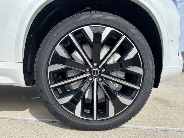 New 2026 Volvo XC90 B6 Ultra w/ Protection Package image 9