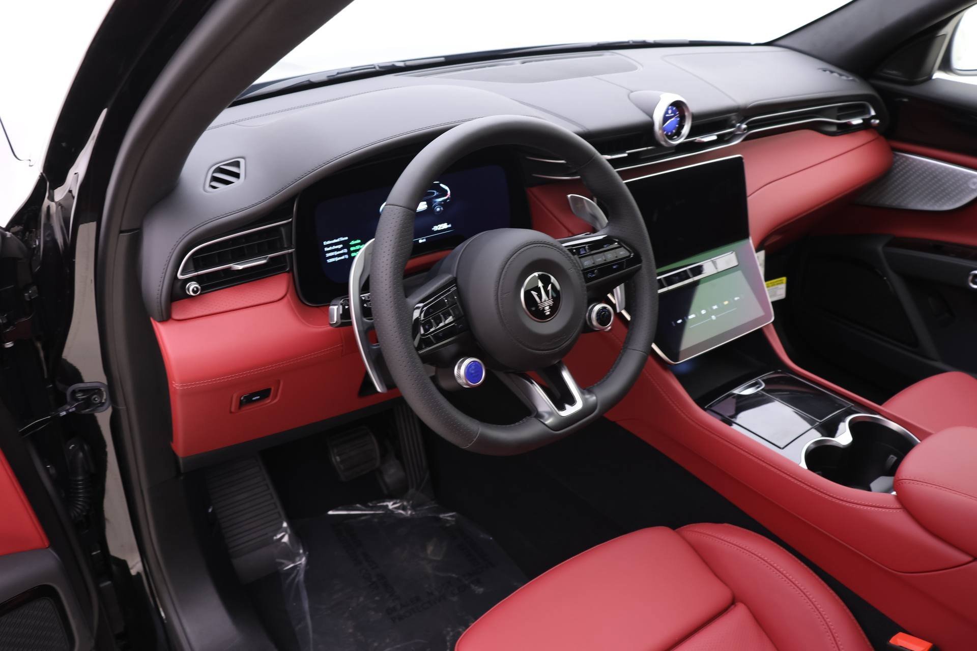 New 2025 Maserati Grecale Folgore image 6