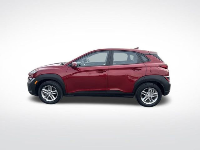 Used 2023 Hyundai Kona SE image 2