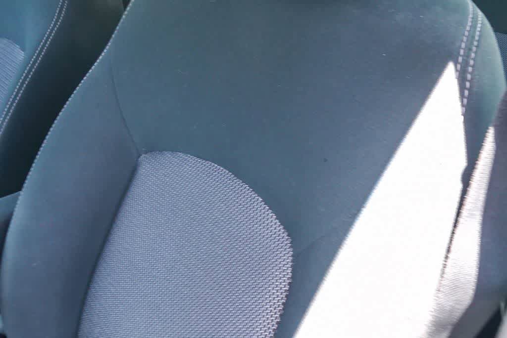Used 2017 Nissan Versa SV FWD image 12