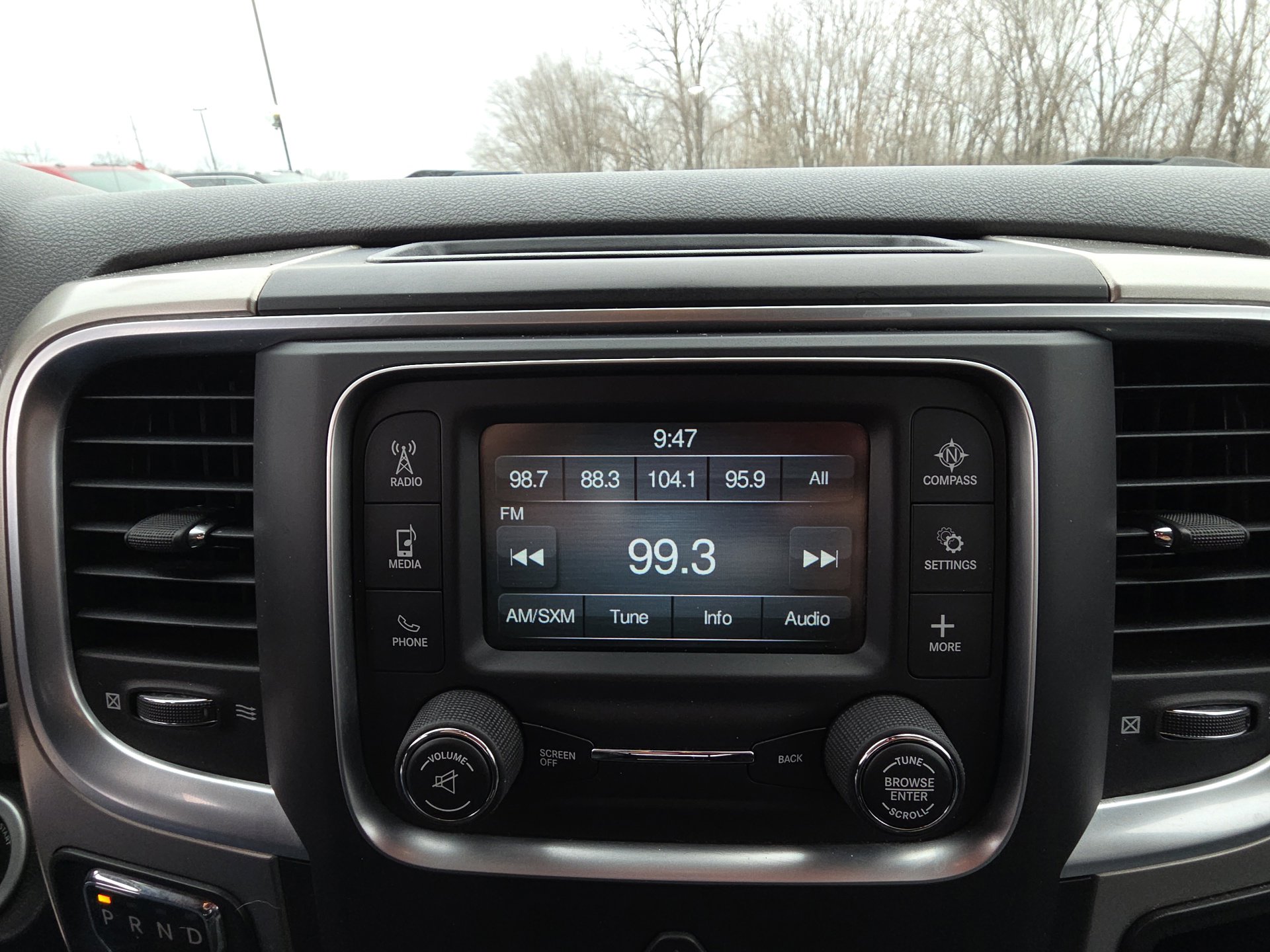 Used 2018 RAM 1500 Classic SLT image 22