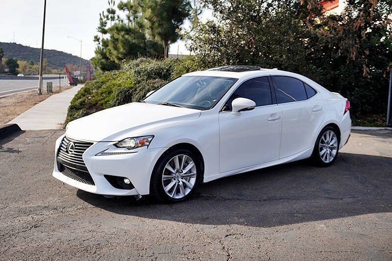 Used 2016 Lexus IS 200t RWD image 6