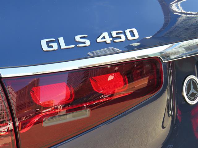 Used 2024 Mercedes-Benz GLS 450 4MATIC image 32