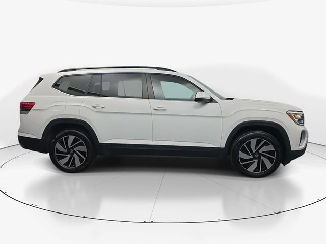 Used 2024 Volkswagen Atlas SE image 11