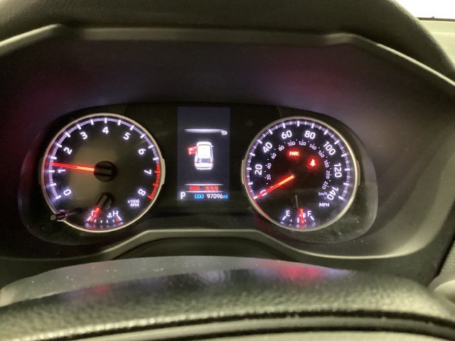 Used 2021 Toyota RAV4 LE FWD image 23