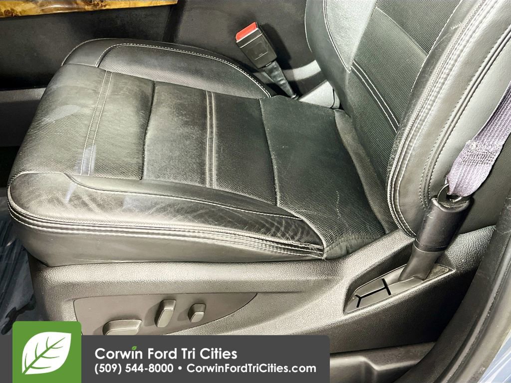 Used 2015 GMC Yukon Denali w/ Premium Package image 25