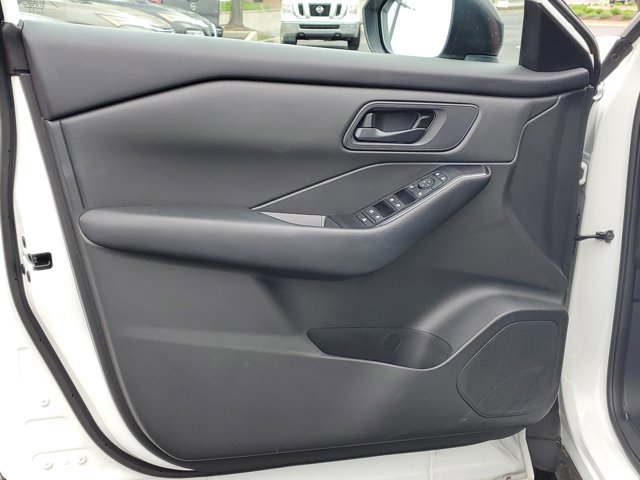Certified 2025 Nissan Rogue S FWD image 18