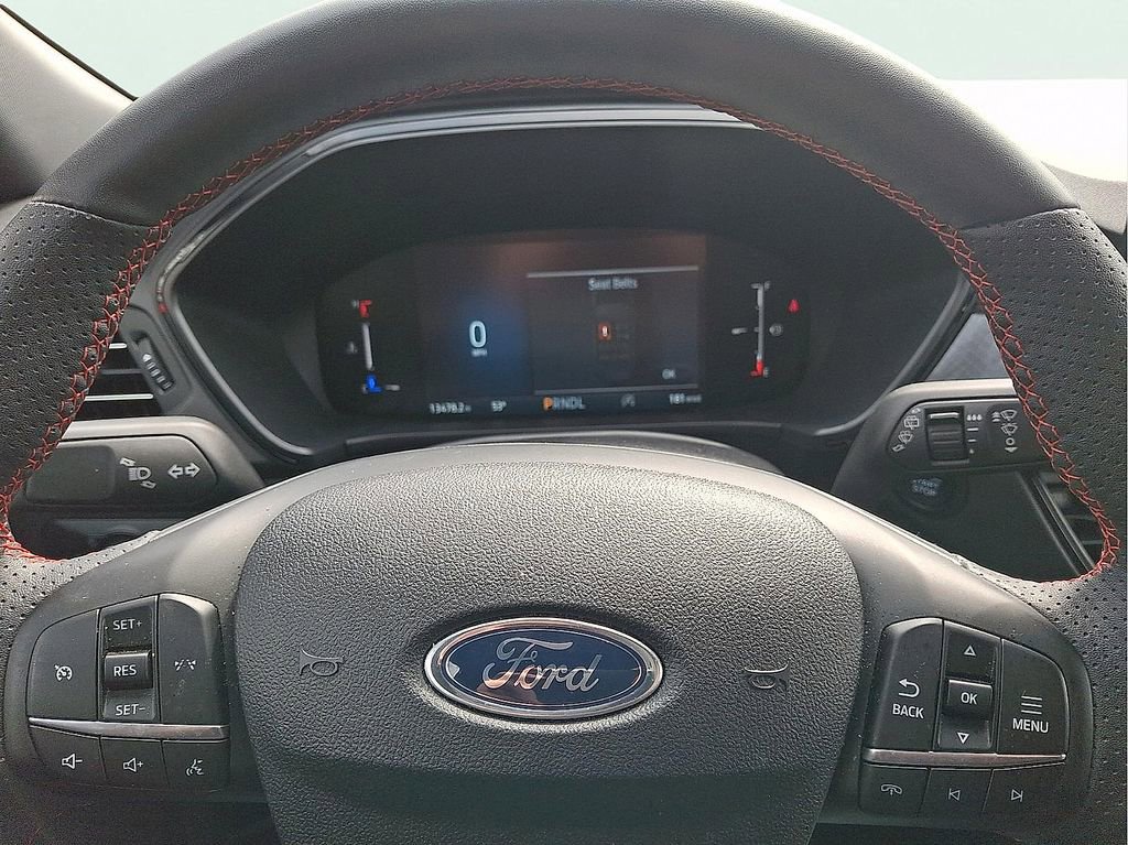 Used 2025 Ford Escape ST-Line w/ Cold Weather Package image 19