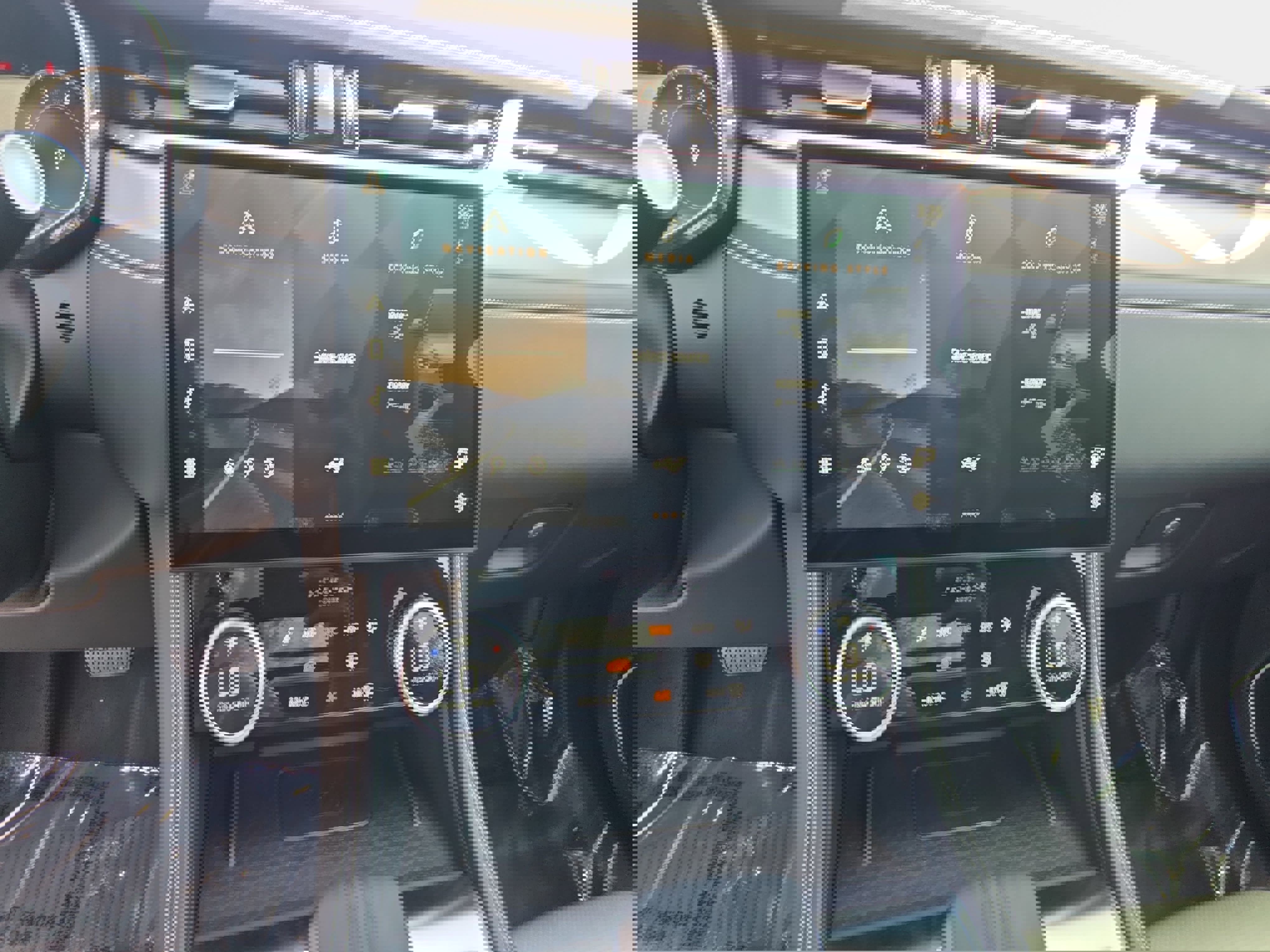 Used 2025 Jaguar F-PACE R-Dynamic S image 20