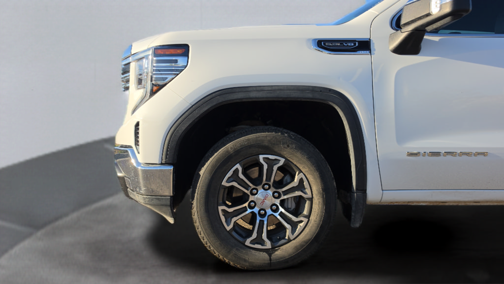 Used 2026 GMC Sierra 1500 SLT AWD/4WD image 15