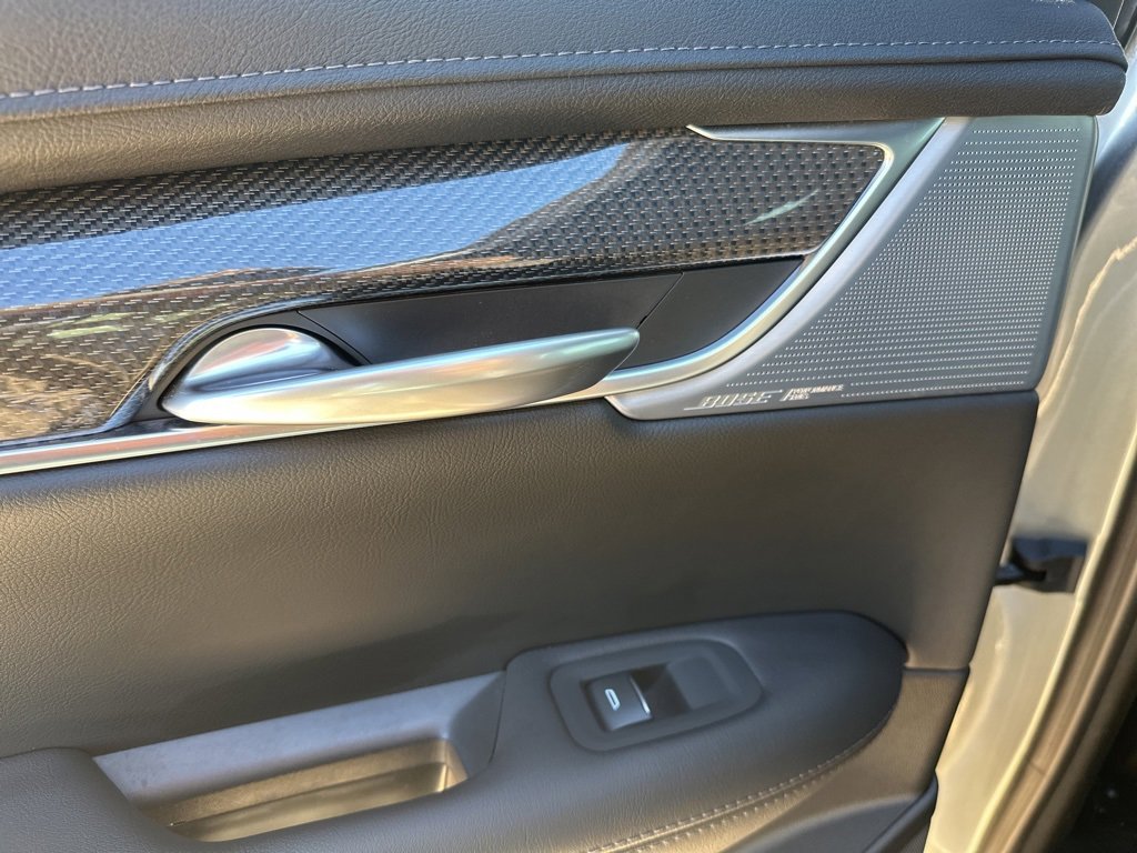 Certified 2025 Cadillac XT5 Sportv image 33