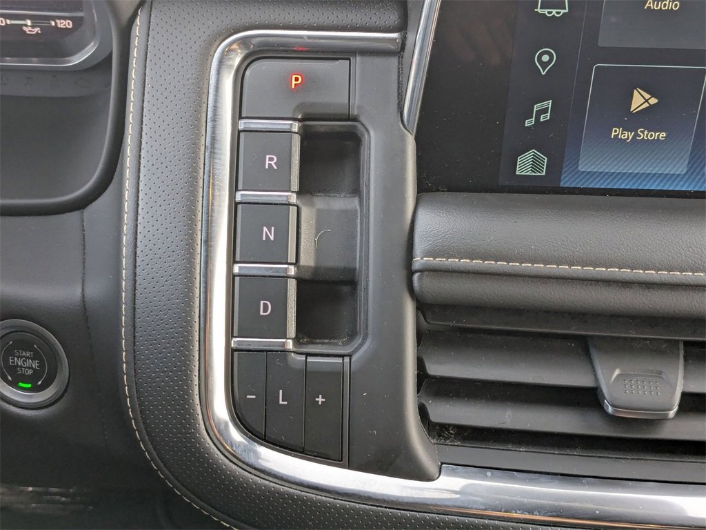 Used 2023 Chevrolet Suburban Premier image 26