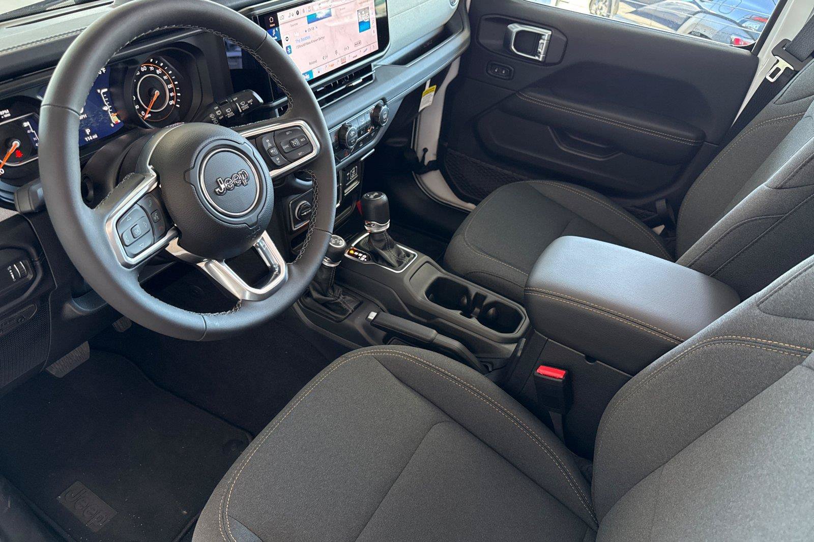 New 2026 Jeep Wrangler Unlimited Sahara AWD/4WD image 10