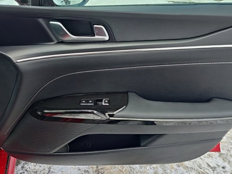 Certified 2025 Kia K5 GT-Line image 31