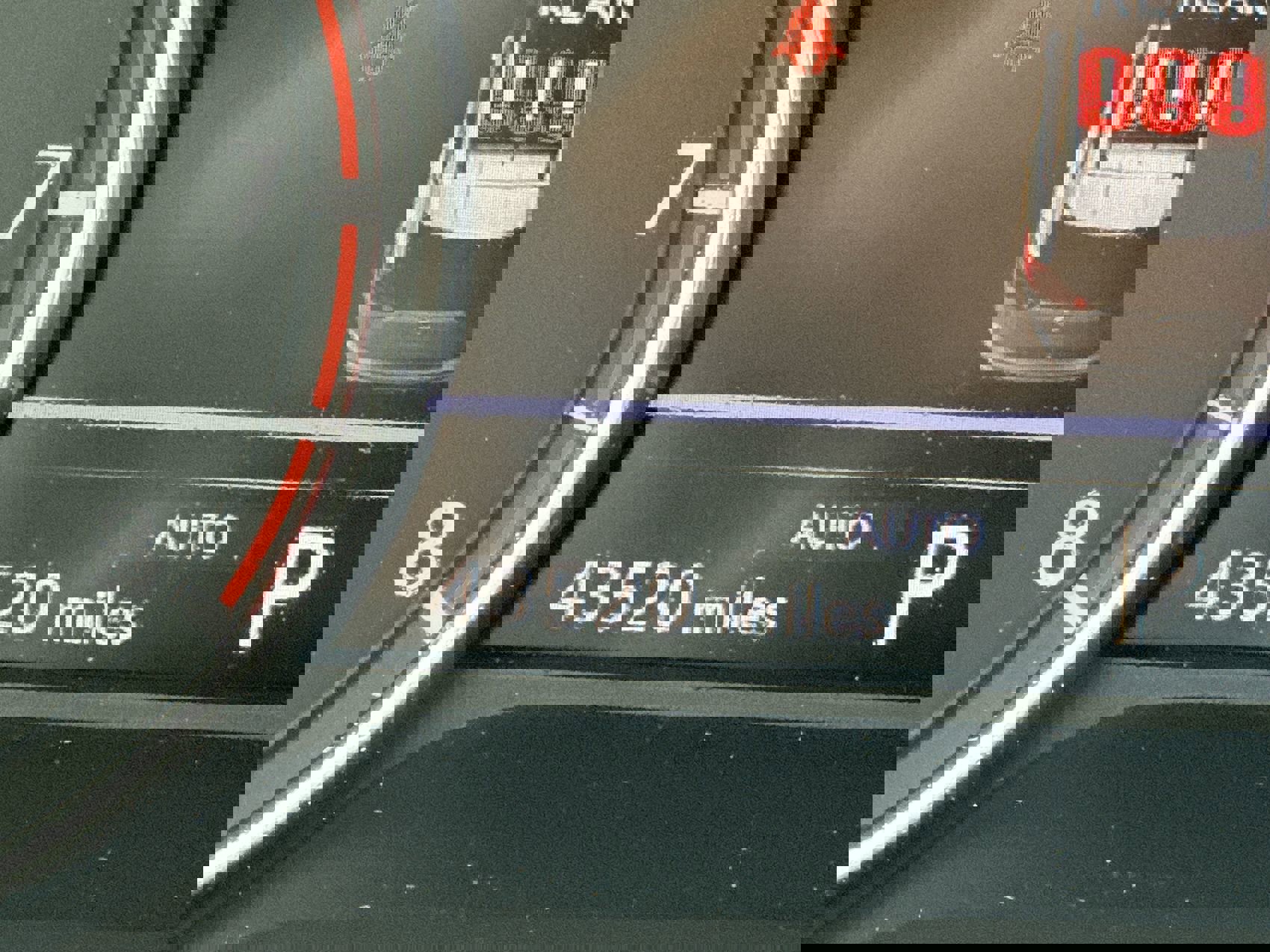 Used 2024 Nissan Rogue SV image 15