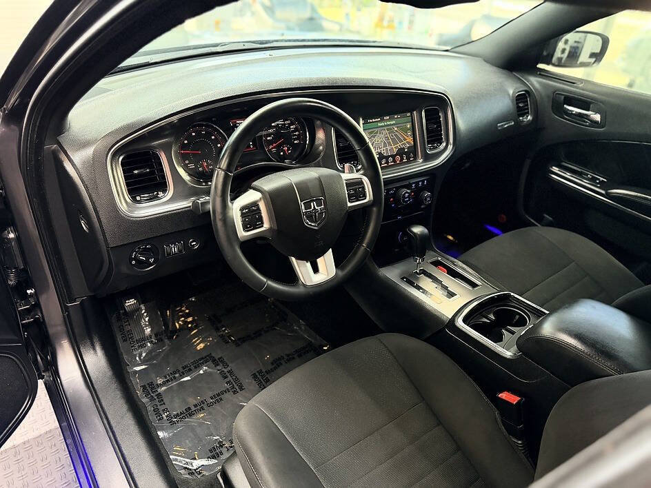 Used 2014 Dodge Charger R/T AWD/4WD image 4