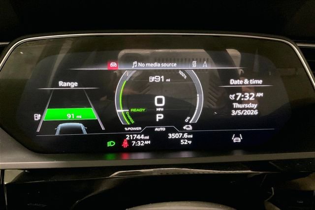 Used 2024 Audi Q8 e-tron Premium Plus w/ Premium Plus Package image 20