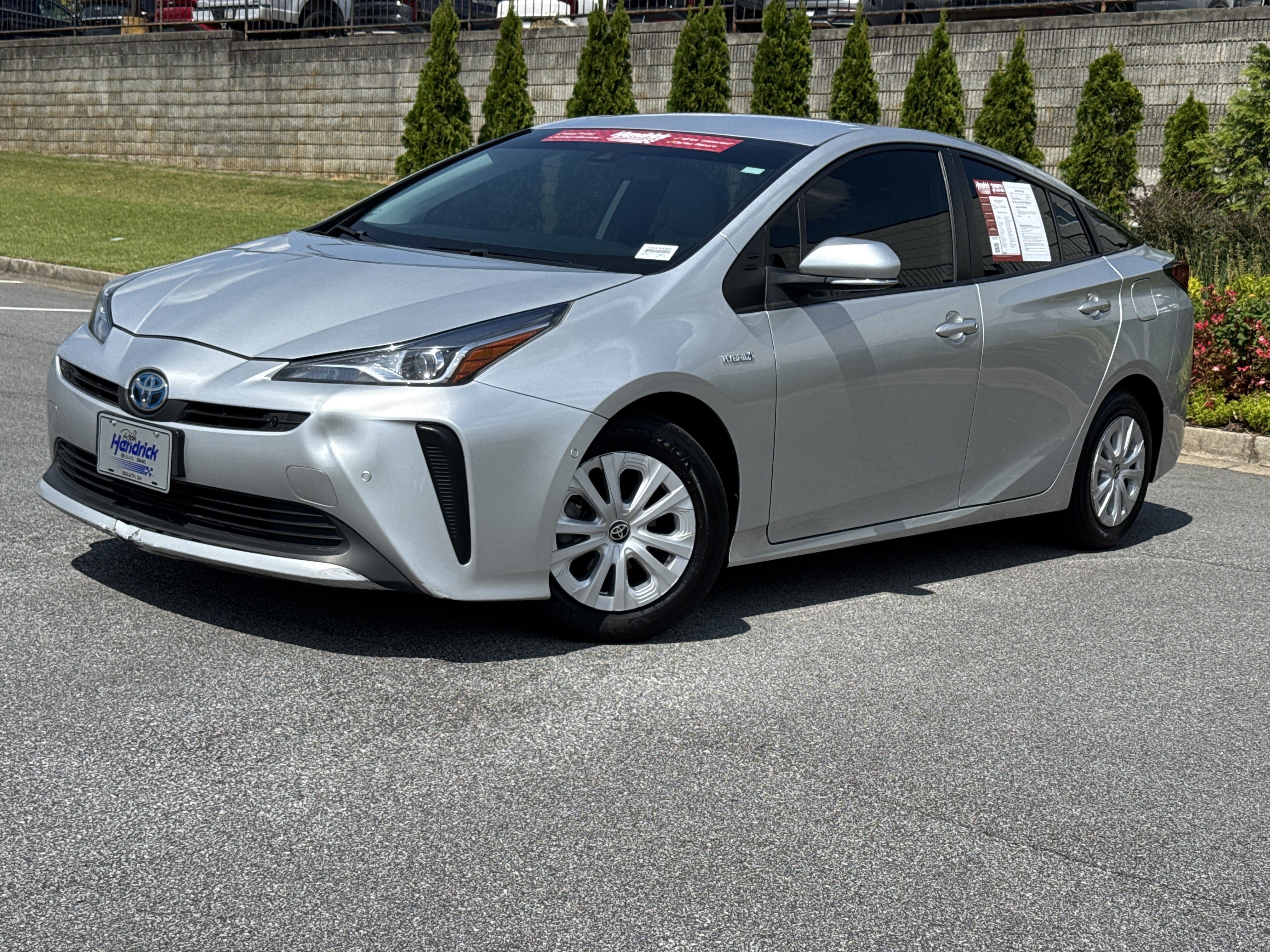 Used 2022 Toyota Prius LE FWD image 6