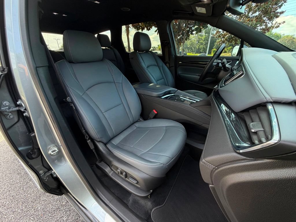 Used 2023 Buick Enclave Essence FWD image 22