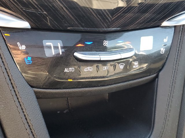 Certified 2024 Cadillac XT6 Premium Luxury w/ LPO, Floor Liner Package AWD/4WD image 27