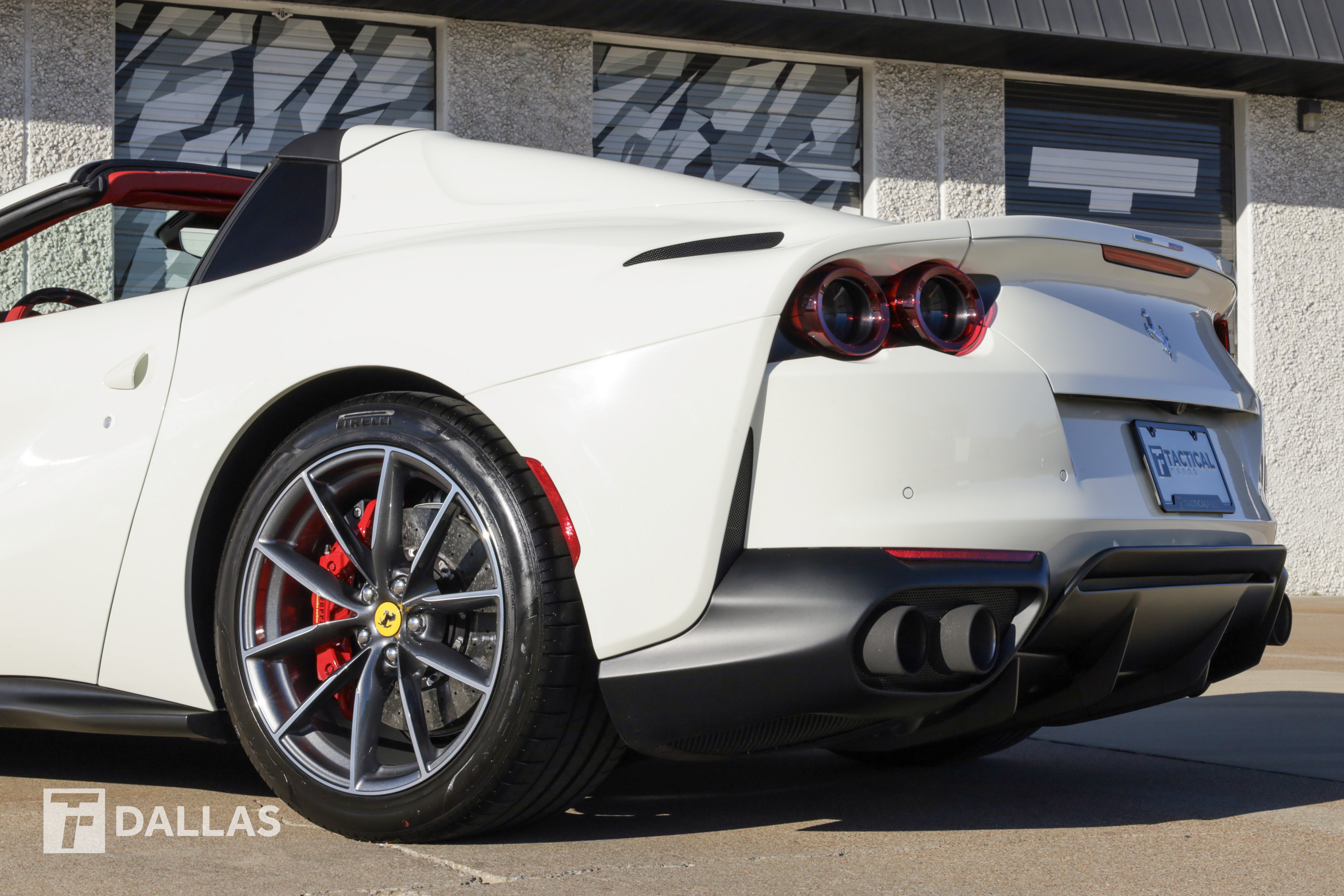 Used 2022 Ferrari 812 GTS RWD image 13