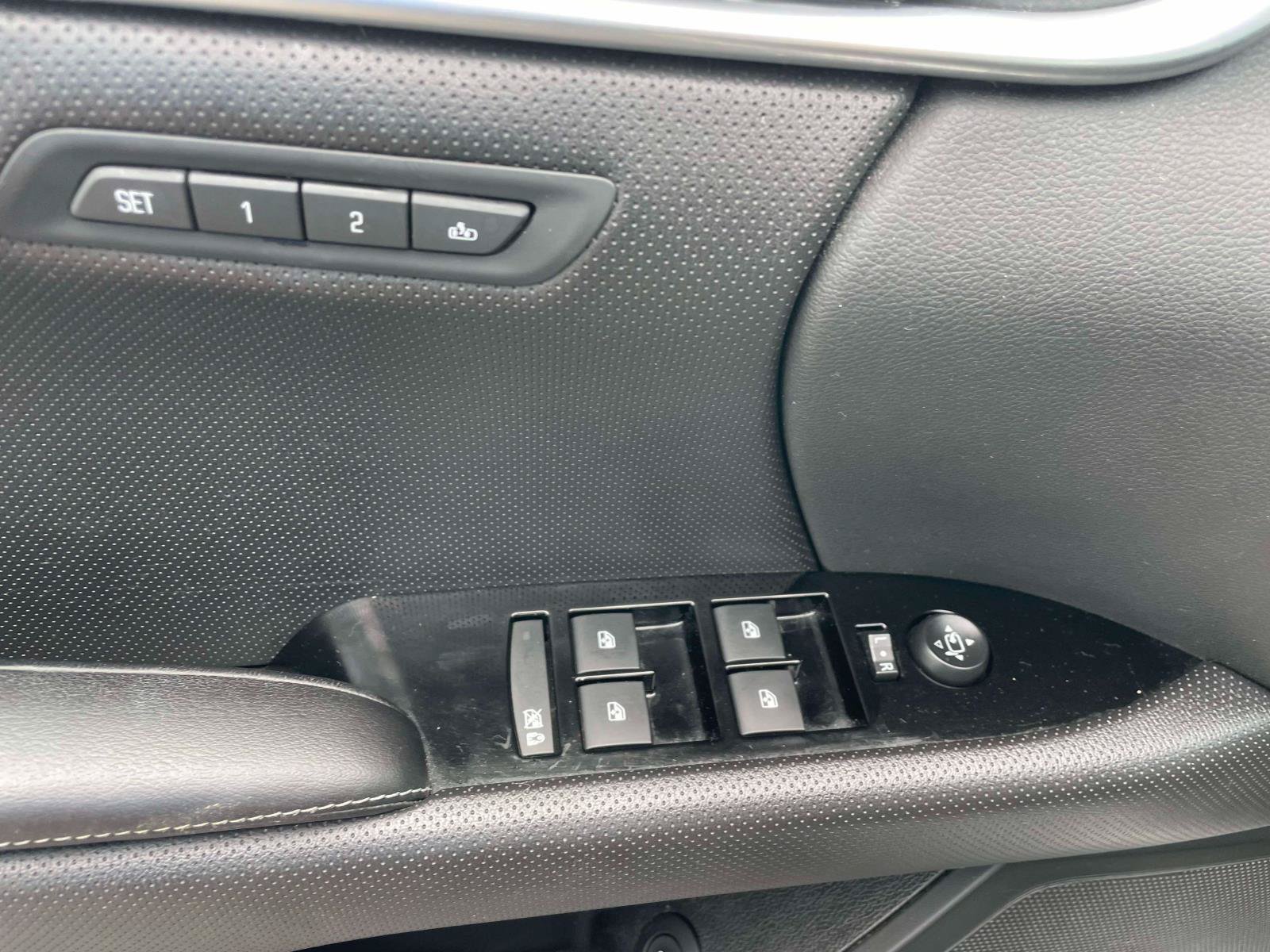 Used 2017 Cadillac XTS Luxury FWD image 16