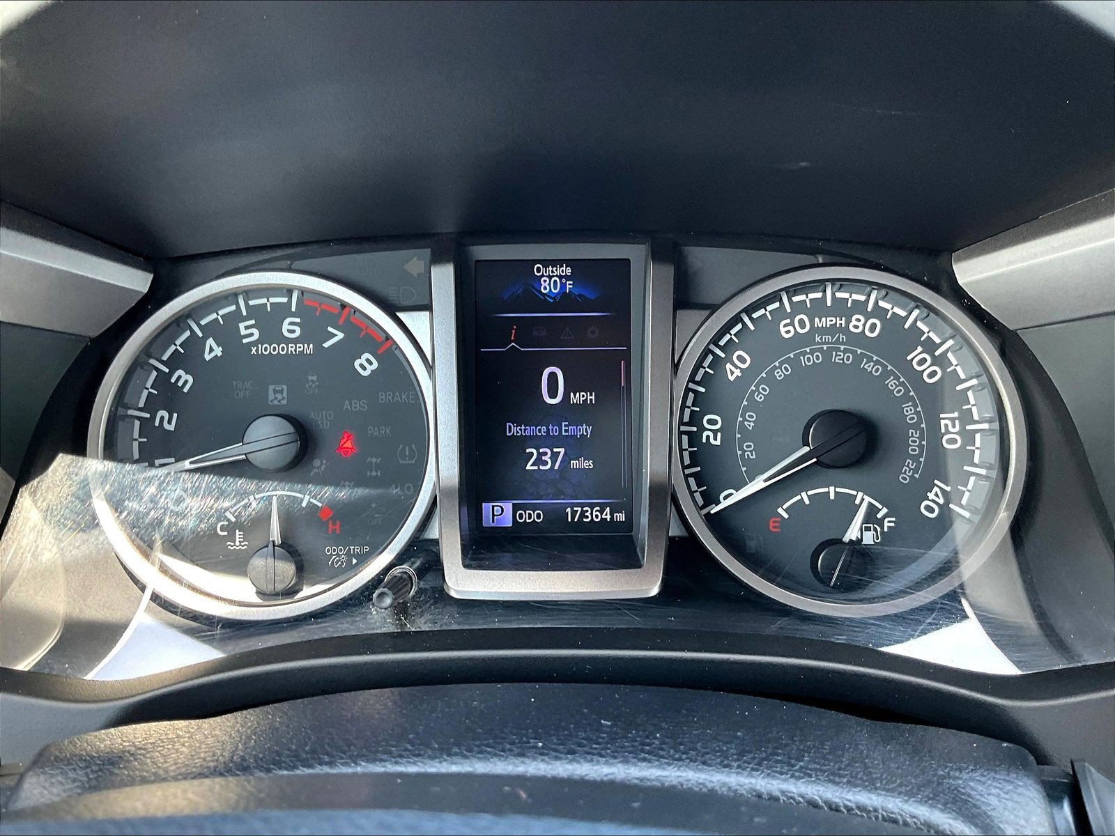 Used 2020 Toyota Tacoma SR5 w/ Technology Package AWD/4WD image 14