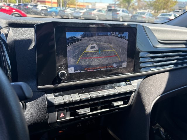 Used 2025 Toyota Camry LE FWD image 21